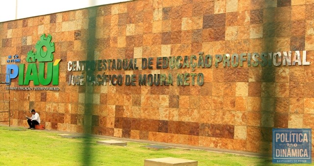 Nova escola de ensino profissionalizante, na região do Grande Dirceu (Foto: Jailson Soares | PoliticaDinamica.com)