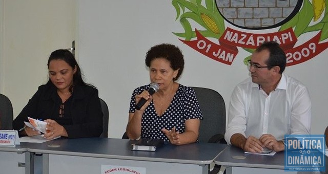 A senadora Regina Sousa durante palestra em Nazária (Foto: ASCOM)