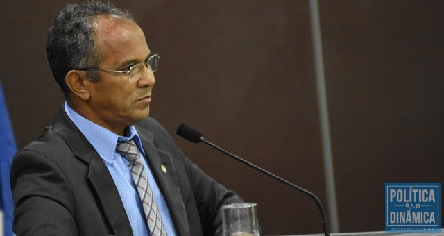 R. Silva critica implantação da lista fechada e tem apoio dos colegas parlamentares (Foto: Jailson Soares | PoliticaDinamica.com)