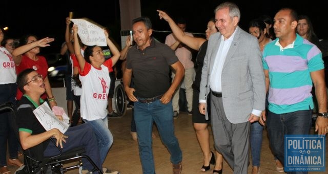 Ex-ministro enfrentou vaias ao chegar para palestra (Foto: Divulgação/Assessoria)