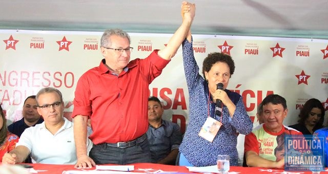 Regina Sousa transmite o cargo para Assis (Foto: Gustavo Almeida/PoliticaDinamica.com)
