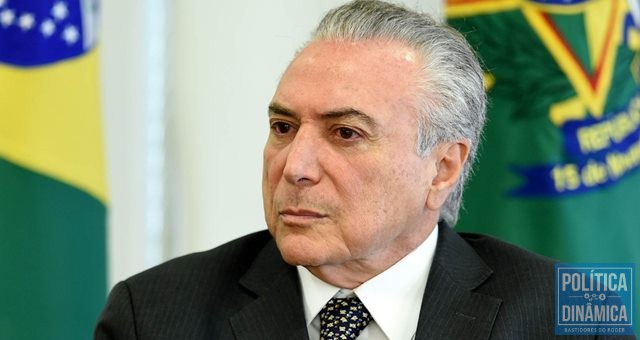 Presidente Michel Temer vê sua base se desfazer (Foto: Evaristo Sá/AFP)