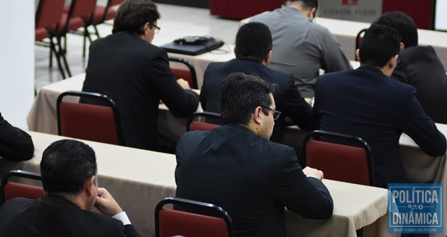 Profissionais durante treinamento em Teresina (Foto: Jailson Soares/PoliticaDinamica.com)