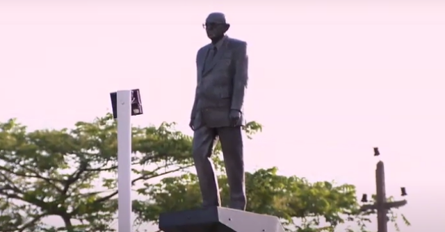 Monumento foi construído há poucas semanas (Foto: Reprodução/TV Cidade Verde)