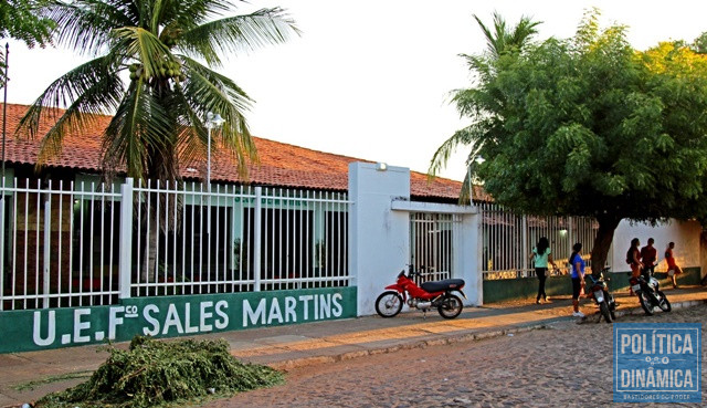 A escola Francisco Sales Martins, em Castelo (Foto: Jailson Soares/PoliticaDinamica.com)