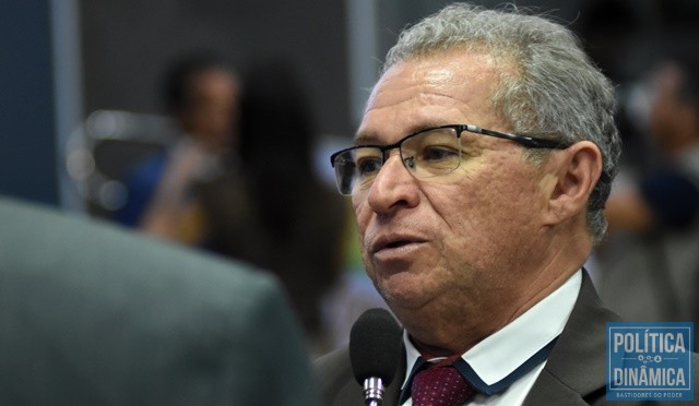 Assis fala que PT não vai apoiar ninguém (Foto: Jailson Soares/PoliticaDinamcia.com)