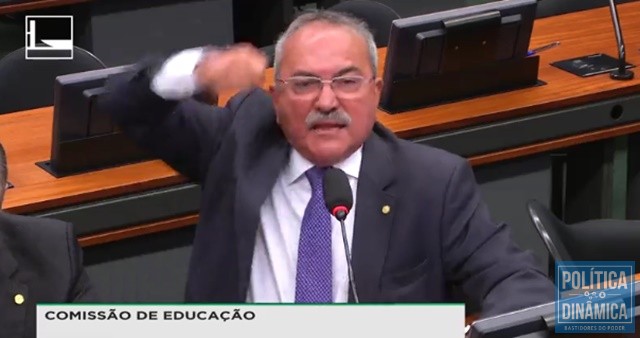 Ele chamou grupos de esquerda de derrotados (Foto: Reprodução/TV Câmara)