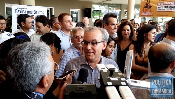 Firmino Filho diz que prefeitura tem agido com responsabilidade (Foto: MarcosMelo/PoliticaDinamica.com)