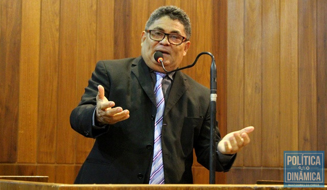 Ele falou sobre acusações de incoerência no PT (Foto: Jailson Soares/PoliticaDinamica.com)