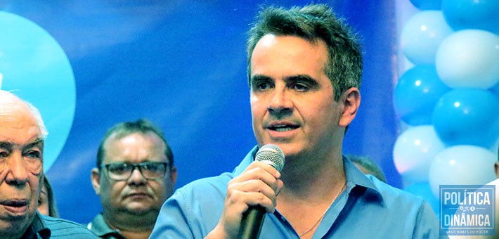 Ciro foi direto no recado: ou o governo reconhece a importância do partido inteiro, ou vai ter que arrumar um outro aliado que o substitua em tamanho e influência, o que parece bastante difícil de acontecer (foto: Marcos Melo | politicaDinamica.com)