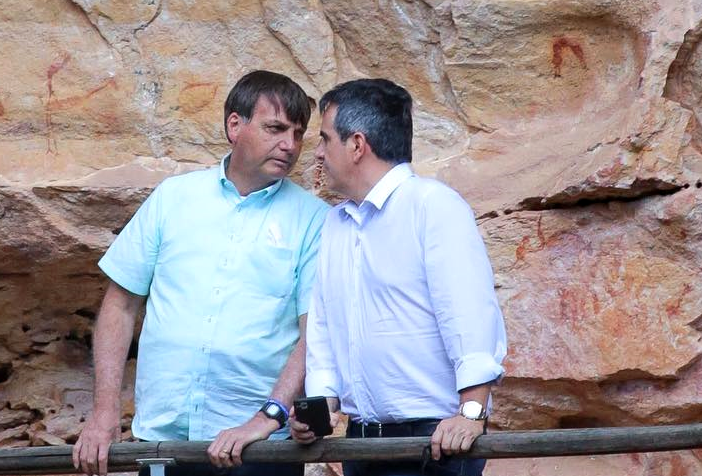 Ciro e Bolsonaro na Serra da Capivara, no Piauí (Foto: Reprodução/Facebook/Ciro)