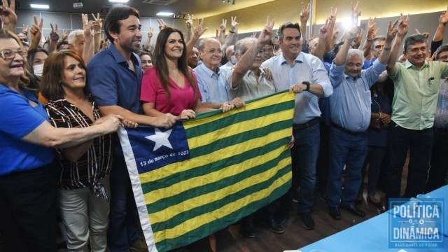 Evento reuniu prefeitos, deputados e lideranças, mas foi sentida a falta do pré-candidato ao senado Joel Rodrigues (foto: Jailson Soares / PD)