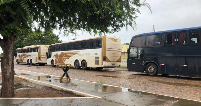 Carros serão rebocados para pátio da ANTT (Foto: Divulgação/Polícia Militar)