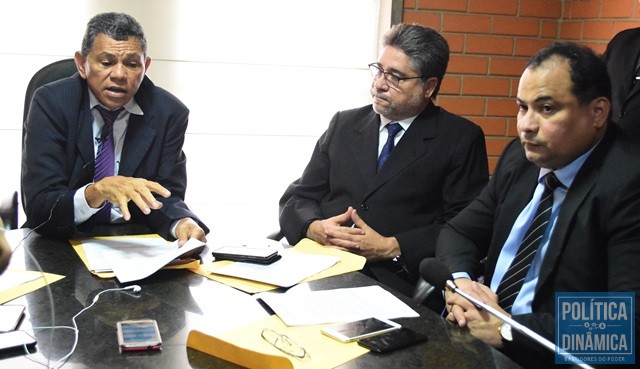 Deputado estadual João de Deus disse que procedimento foi considerado legal pelo TCE-PI em 2009 (Foto: Jailson Soares/PoliticaDinamica.com)
