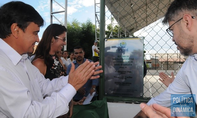 Wellington inaugura reforma de quadra poliesportiva (Foto: Divulgação/Governo do Piauí)