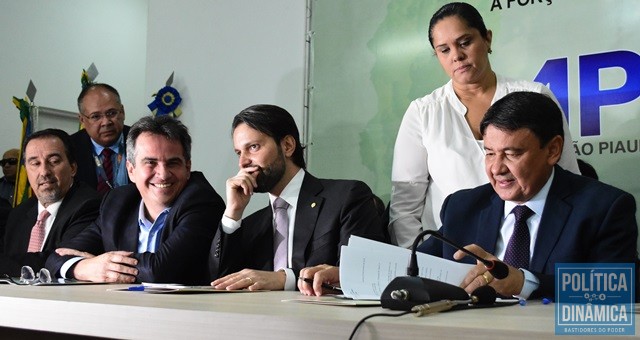 Governador assinou pedido de liberação (Foto: Jailson Soares/PoliticaDinamica.com)