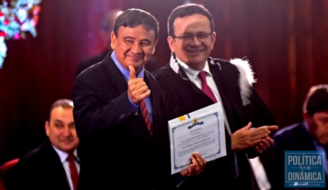 Wellington Dias recebeu o quarto diploma (Foto: Jailson Soares/PoliticaDinamica.com)