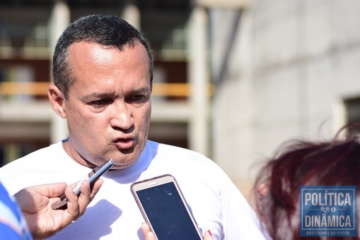 Coronel Carlos critica o governo de Wellington Dias (Foto:JailsonSoares/PoliticaDinamica.com)