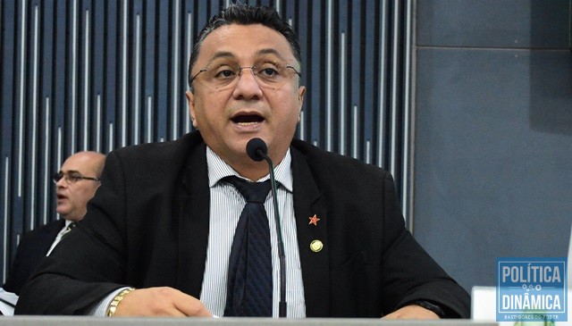 Parlamentar não poupa críticas ao prefeito (Foto: Jailson Soares/PoliticaDinamica.com)