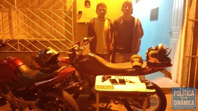 Parlamentar foi preso com arma e moto com chassi adulterado (Foto: Divulgação/PM)