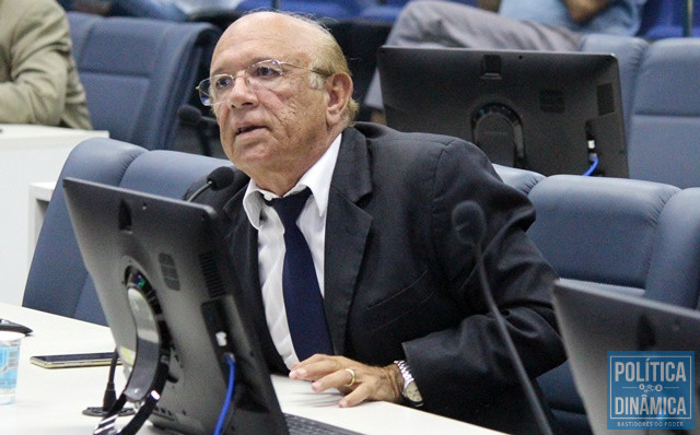 Edson fez convite a vereadores do Patriota (Foto: Jailson Soares/PoliticaDinamica.com)