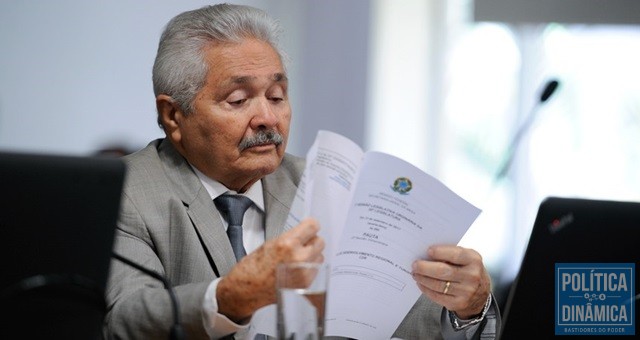 Senador Elmano defende transposição (Foto: Edilson Rodrigues/Agência Senado)