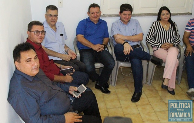 Dirigentes se reuniram na sede do PPS (Foto: Jailson Soares/PoliticaDinamica.com)