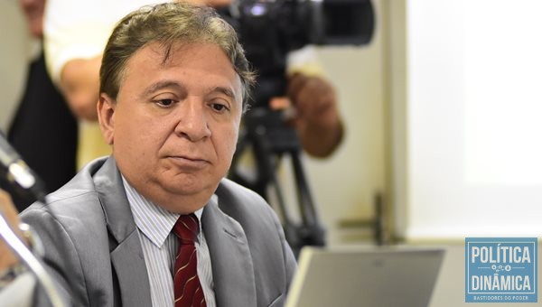 Emílio Júnior afirma que governo busca dinheiro para pagar o 13ª salário (Foto:JailsonSoares/PoliticaDinamica.com)