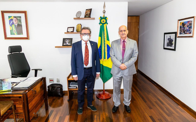 Flávio Nogueira no gabinete do ministro (Foto: Eduardo Menezes/Ascom/Segov-PR)
