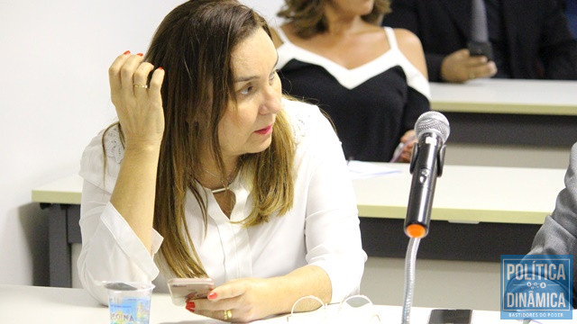 Deputada Flora Izabel lançou candidata (Foto: Jailson Soares/PoliticaDinamica.com)