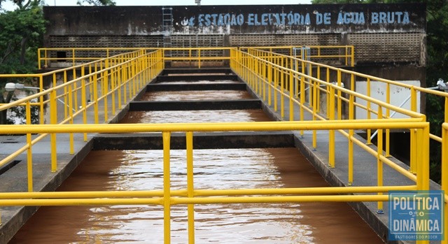 Água bruta na estação de tratamento Sul (Foto: Jailson Soares/PoliticaDinamica.com)