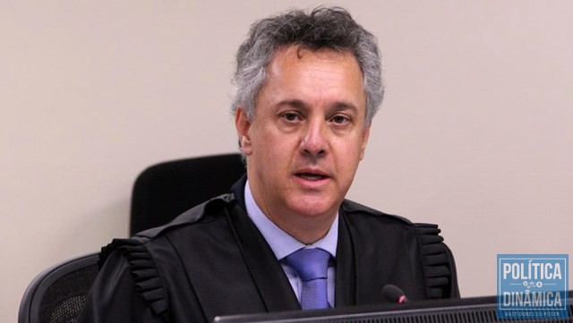 Desembargador Gebran Neto foi o relator do caso (Foto: Sylvio Sirangelo/TRF4)