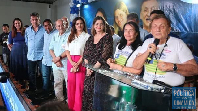 Evento de filiação de Gracinha uniu Sílvio Mendes, Ciro Nogueira e Mão Santa no mesmo palanque em Parnaíba (foto: ascom)
