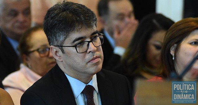 O atual secretário de Educação do Piauí, o advogado Helder Jacobina deve ser substituído por um deputado no comando da pasta em fevereiro de 2019 (foto: Marcos Melo | PoliticaDInamica.com)