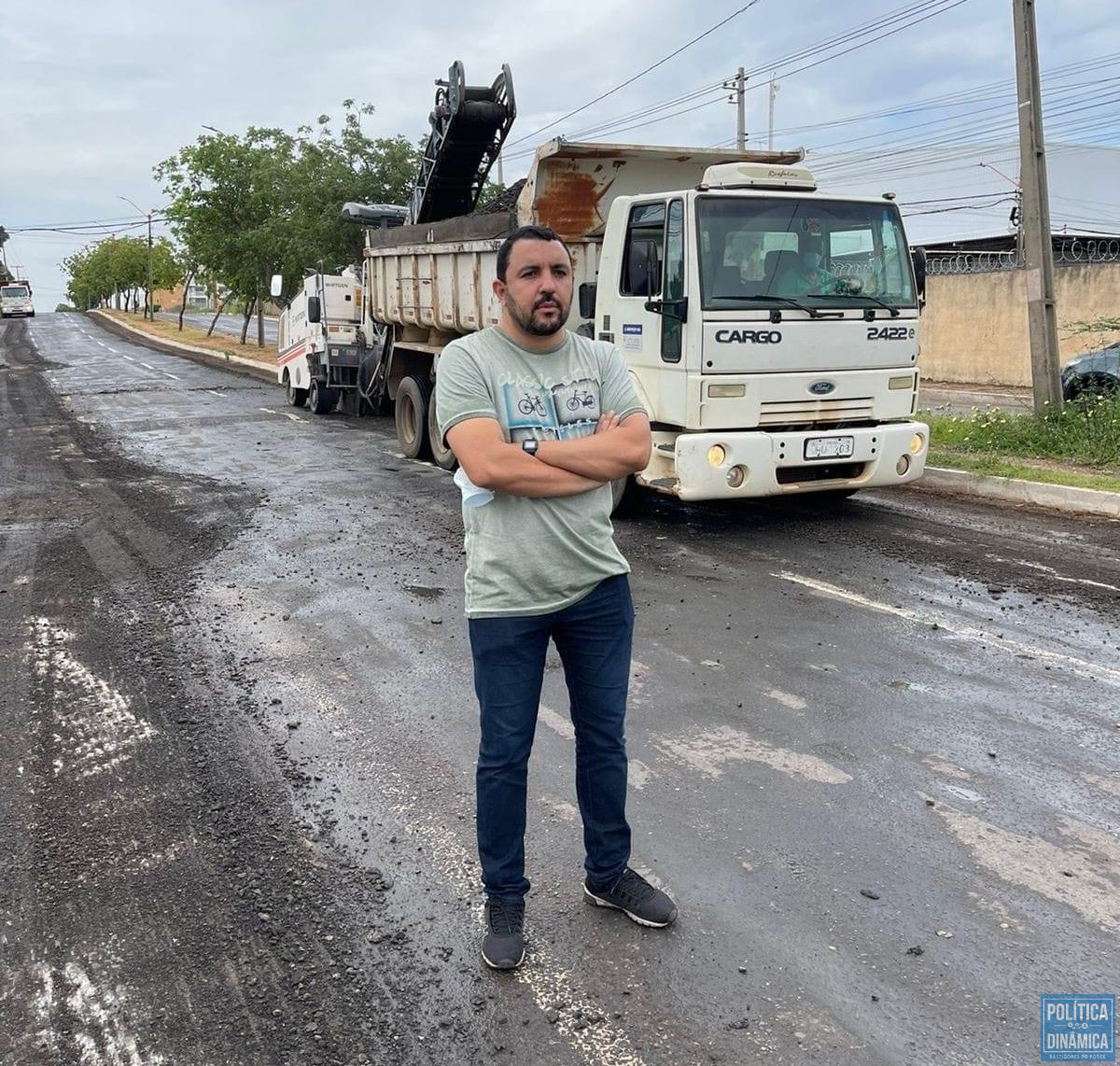 Pessoinha ainda não se manifestou sobre o assunto, mas vai disputar o cargo de deputado federal alegando que faz muito asfaltamento em Teresina (foto: reprodução)