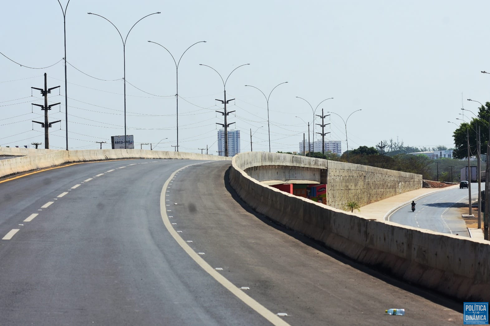 O Viaduto do Mercado do Peixe foi inaugurado na sexta-feira, dia 1° (foto: Jailson Soares | PD)