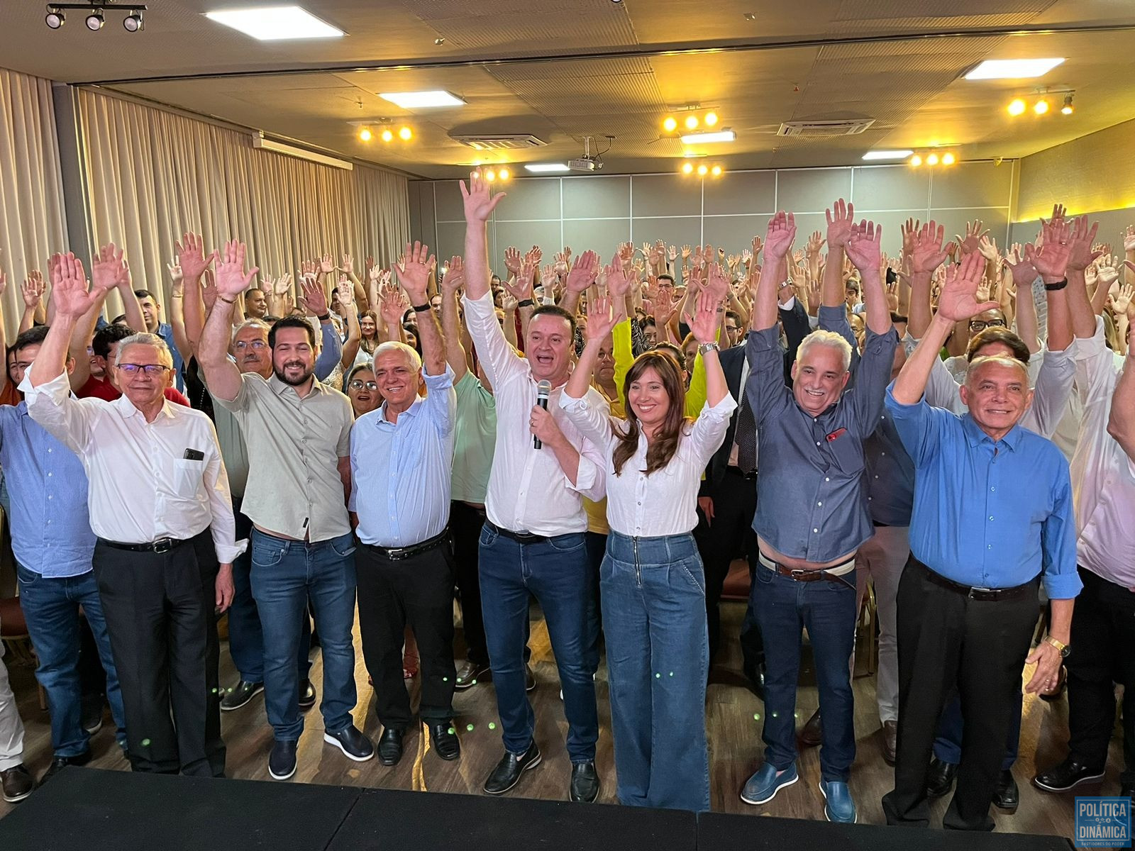 Evento político em apoio ao médico Paulo Márcio, que promete lançar pré-candidatura a prefeito de Teresina (foto: Reprodução | Instagram)