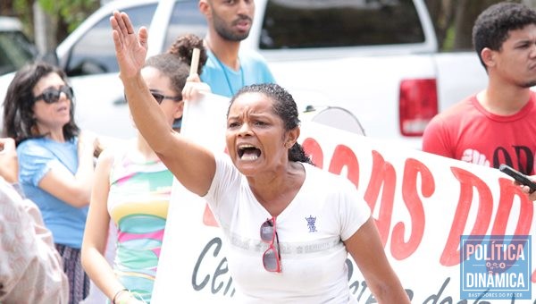 Ministro da Saúde, Ciro e Firmino são recebidos com protesto (Foto:MArcosMelo/PoliticaDinamica.com)