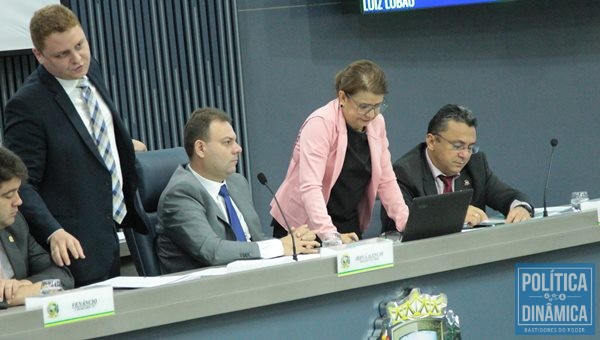 Vereadores discutem aprovação de emendas do projeto (Foto:JailsonSoares/PoliticaDinamica.com)