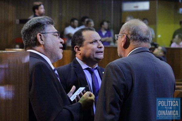 Deputados da base apoiaram o aumento de impostos (Foto:MarcosMelo/PoliticaDinamica.com)