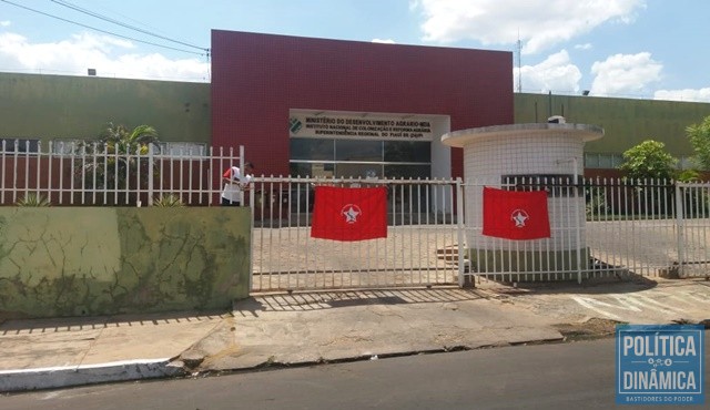 Sede do Incra ocupada no Piauí (Foto: Gustavo Almeida/PoliticaDinamica.com)