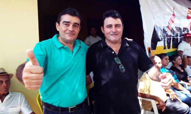O vice Lucídio (de azul) e o prefeito Marcos Henrique (Foto: Reprodução/Internet)