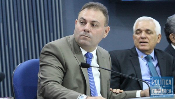 Jeová faz desafio para provarem interferência de Themístocles (Foto:JailsonSoares/PoliticaDinamica.com)