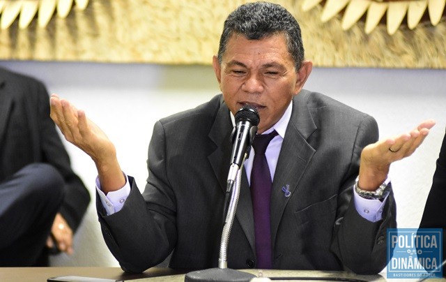 Tranquilo, líder diz que governo tem prazo (Foto: Jailson Soares/PoliticaDinamica.com)