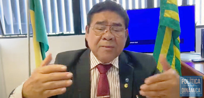 Atual presidente do TRE-PI, o desembargador José James parece ter aberto um precedente perigoso sobre votação de contas julgadas pelo TCE (imagem: Youtube)