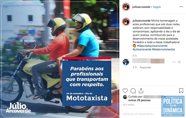 Imagem mostra motaxista de chinelo, com viseira levantada e uma criança junto com o passageiro na garupa (Foto: Reprodução/Instagram Júlio Arcoverde)