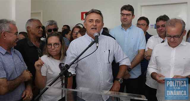 Em fevereiro deste ano Lobão estava lá com tucanos e progressistas inaugurando obras ao lado de Firmino e lançando "pré-candidatura" a prefeito pelo MDB (foto: Jailson Soares | politicaDInamica.com)