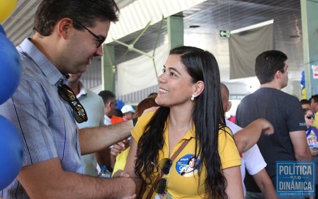Luciana Sebim com o deputado Luciano Nunes, na época da campanha (Foto: Reprodução/Facebook)