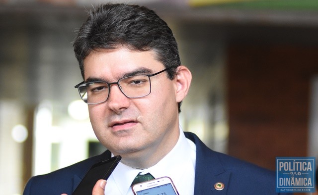 Deputado intensifica críticas à gestão estadual (Foto: Jailson Soares/PoliticaDinamica.com)