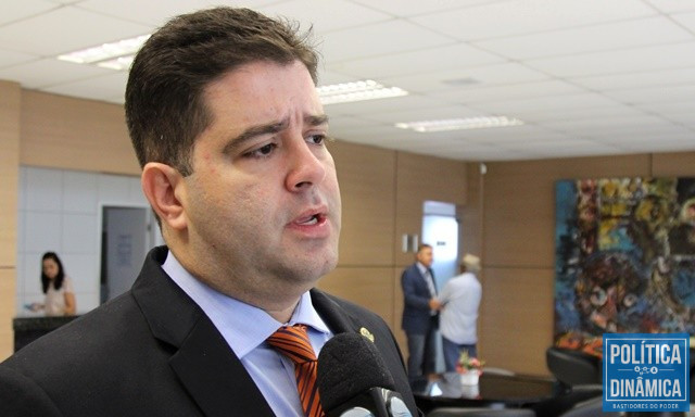 Luís André comemora sua gestão no PSL (Foto: Jailson Soares/PoliticaDinamica.com)